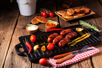 Chili chorizo ​​sausage with tomato bruschetta