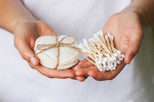Reusable cotton pads and bamboo cotton buds