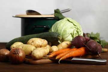 Cooking Vegetable: Potato, Carrot, Beet, Zucchini, Onion, Cabbage.