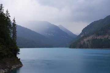 Fototapeta na wymiar Sauris lake