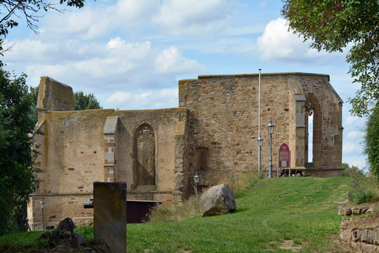 ruine beller kirche