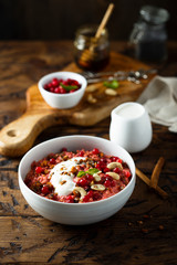 Cranberry oatmeal porridge with cashew
