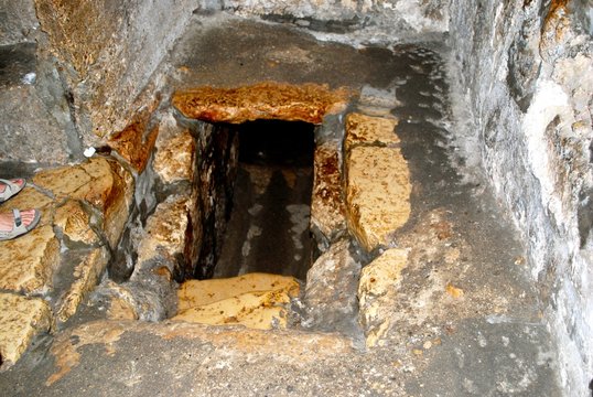 Tomb of Lazarus 