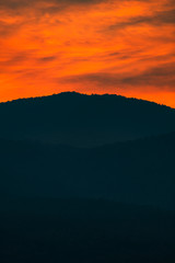 Obraz premium 真っ赤な夕焼けの空