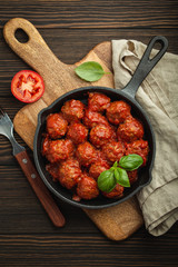 Meatballs in tomato sauce