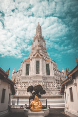 Fototapeta premium Views of Wat Arun temple in Bangkok Thailand