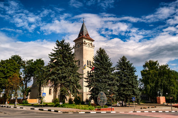 Obraz premium historical, gothic, medieval, european, famous, religion, cathedral, ukraine, ivano-frankivsk, rohatyn, anna, st. nicholas, historic, town, landmark, city, history, old, europe, tourism, travel, churc