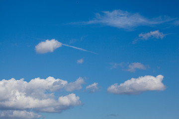bleu sky with white clouds
