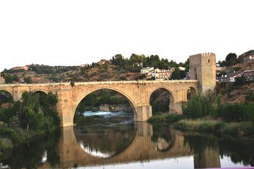 Fototapeta premium Historical Toledo view and Alcantara bridge over Tagus, Spain.