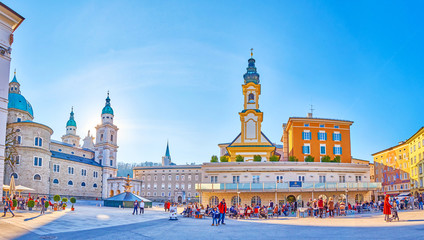 Naklejka premium Panorama starego Salzburga w Austrii