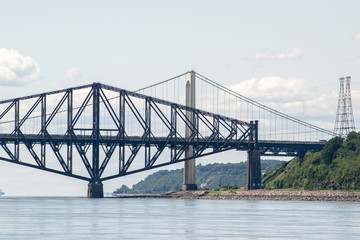 bridges linking quebec city and levis  