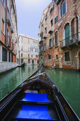Fototapeta na wymiar Canal in Venice, view from gondola