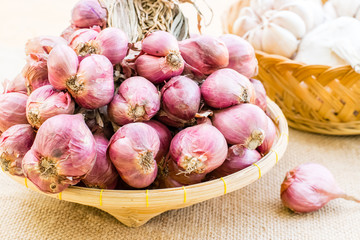 shallot and garlic