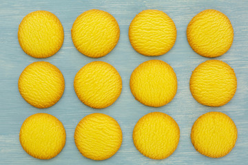 クッキーと水色の板