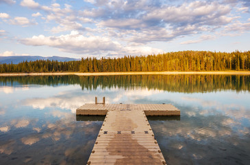 Obraz premium Pier on the lake