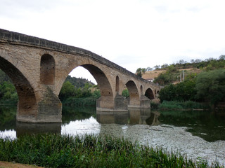 Fototapeta premium Puente la Reina, pueblo del camino de Santiago, Camino Francés.