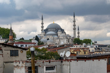 Obraz premium One of the 2990 active mosques in Instanbul, Turkey