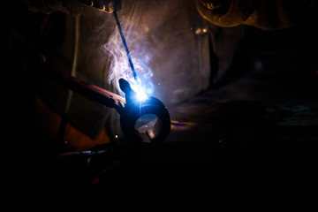 welding steel with sparks