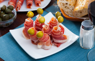 Traditional Spanish dish jamon