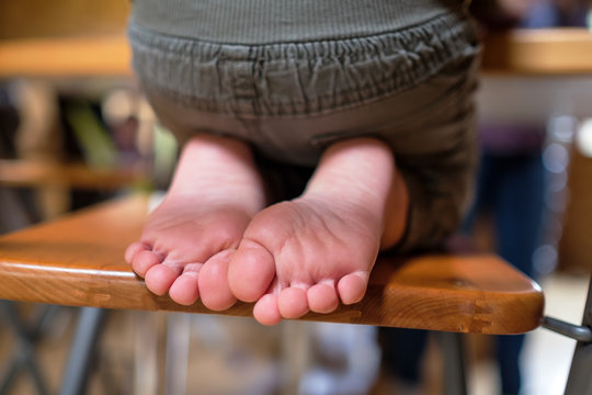 Little Kids Feet Images – Browse 241,714 Stock Photos, Vectors, and Video |  Adobe Stock
