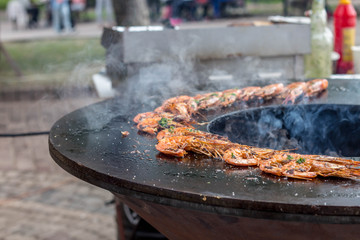 shrimps roasting, street food, picnic