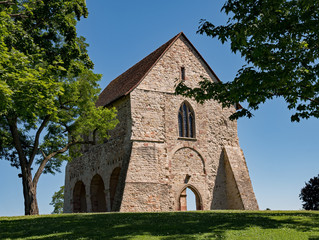 Fototapeta na wymiar Basilika des Kloster Lorsch in Hessen, Deutschland 