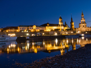 Obraz na płótnie Canvas Dresden view in the night