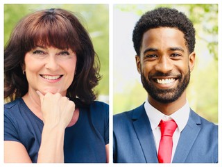 Beautiful businesspeople connecting in a park