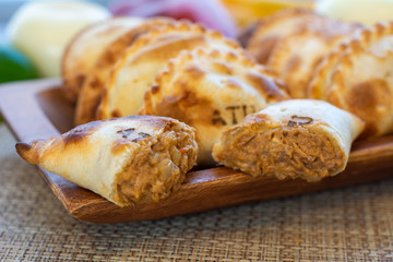 empanada de pollo cultura argentina comida de campo