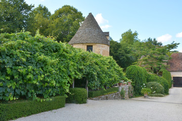 Fototapeta na wymiar jardin du château de Losse