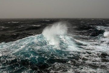 Sea wave in atlantic ocean during storm - 284240188