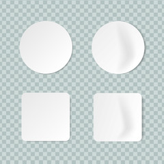 Blank round and square adhesive stickers mock up with curved corner. Crumpled sticky label or price tags isolated on transparent background. Realistic textures. 