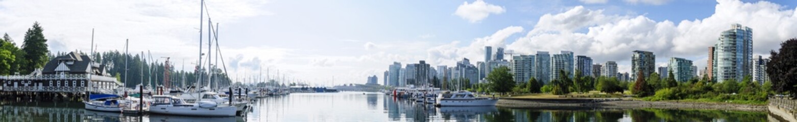 Fototapeta na wymiar Panoramique baie de Vancouver, Canada
