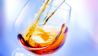 Whiskey einschenken 
