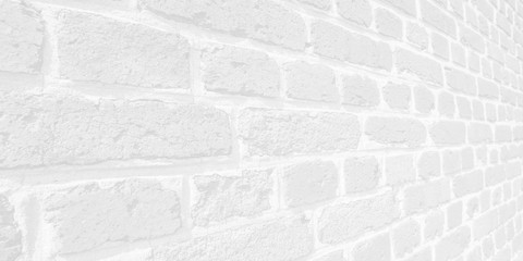 Hintergrund Mauer aus alten Ziegelsteinen perspektivisch closeup high-key schwarzweiß - Background brick wall from old bricks perspective closeup high-key black and white