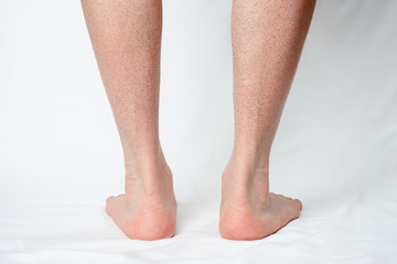 メンズ 除毛1週間後の脚 ムダ毛処理の面倒くささをイメージ