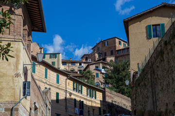Fototapeta na wymiar Streets of the old European city, Siena, Italy.