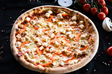 italian fresh pizza with chicken & tasty vegetables