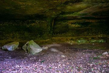 Le grotte dell'insediamento rupestre di Vitozza, Tuscia, Lazio, Italia