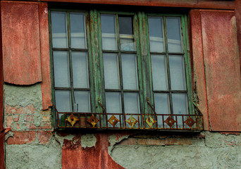 Fototapeta na wymiar Window in Shighisoara, the birthplace of Dracula
