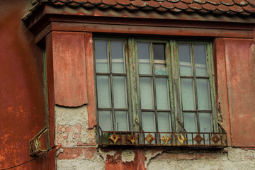 Fototapeta na wymiar Window in Shighisoara, the birthplace of Dracula