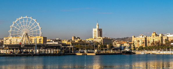 Fototapeta na wymiar Málaga Puerto