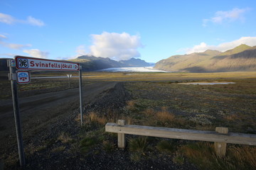 road in mountains 아이슬란드 길