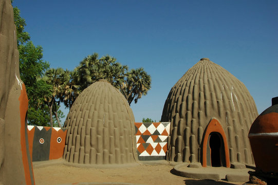 Cameroon, Pouss. Traditional obus shaped houses in northern Cameroon, in the village of Pouss
