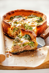Quiche with salmon and broccoli