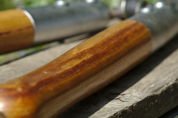 Holzgriff einer Heckenschere