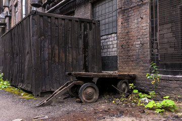 Obraz premium Old metal truck for use at the plant. Yard inside the factory.