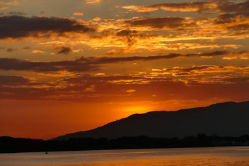 Obraz premium Sunset over the Zambales Mountains, 