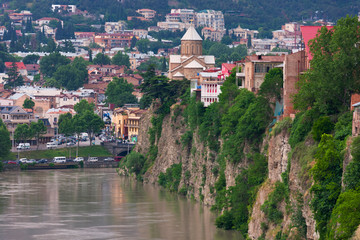 Metekhi Church by Mt'k'vari (Kura) River. Tbilisi, Georgia. © Keren Su/Danita Delimont