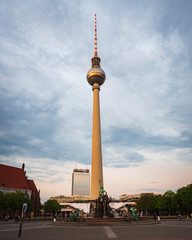 Torre televisiva di Alexanderplatz a Berlino
